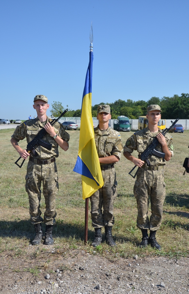 Под Запорожьем похоронили 57 Героев Украины. ФОТО