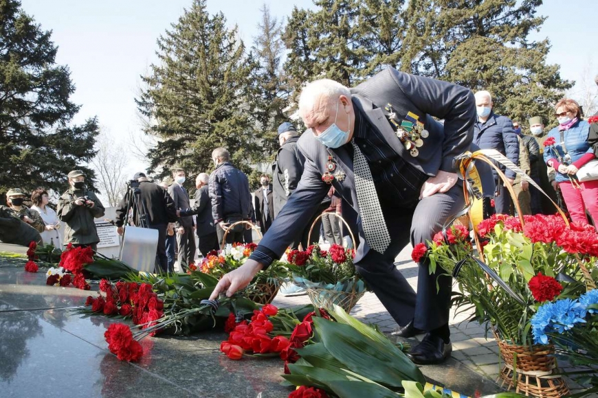 Граждане пострадавшие вследствие чернобыльской катастрофы. Ногинск 2016 ликвидаторам Чернобыльской. Чернобыль и Запорожье. Похороны ликвидаторов ЧАЭС заливка могил.